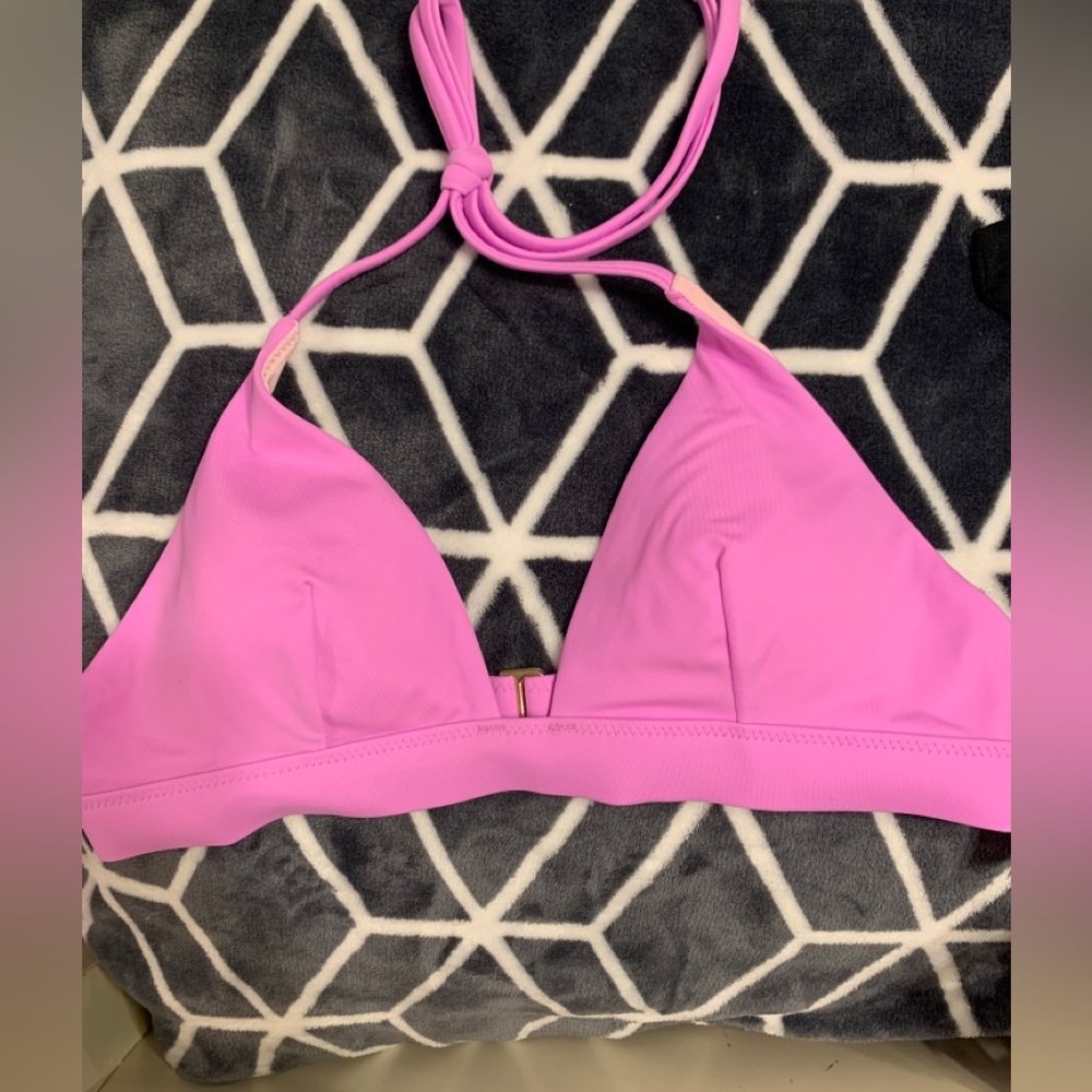 Victoria’s Secret bikini top